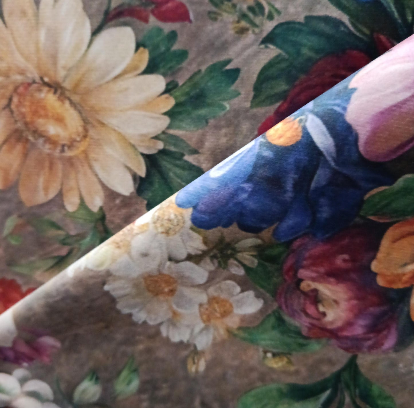 Tecido Para Sofá Veludo Estampado Floral Marrom
