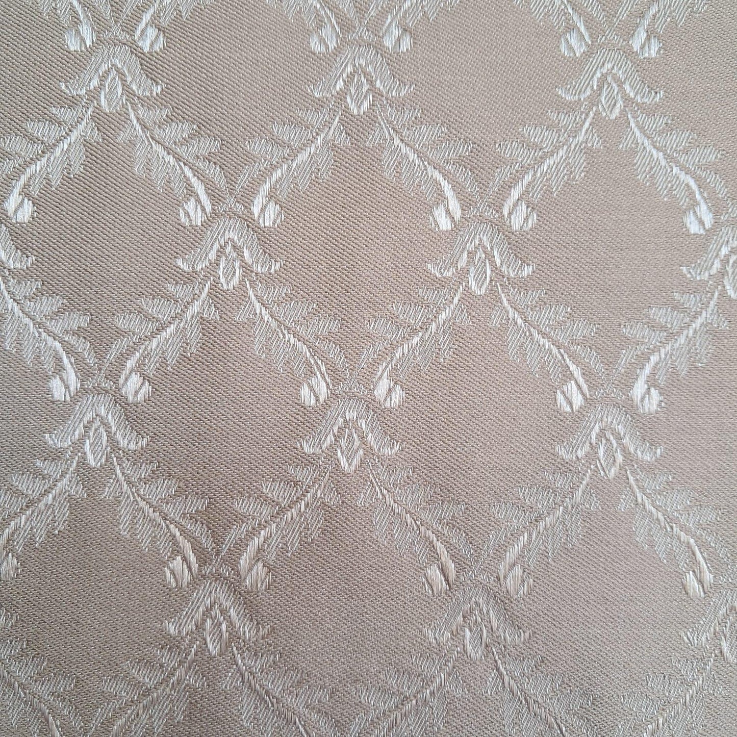 Tecido Para Sofá Chantung Bordado Bege