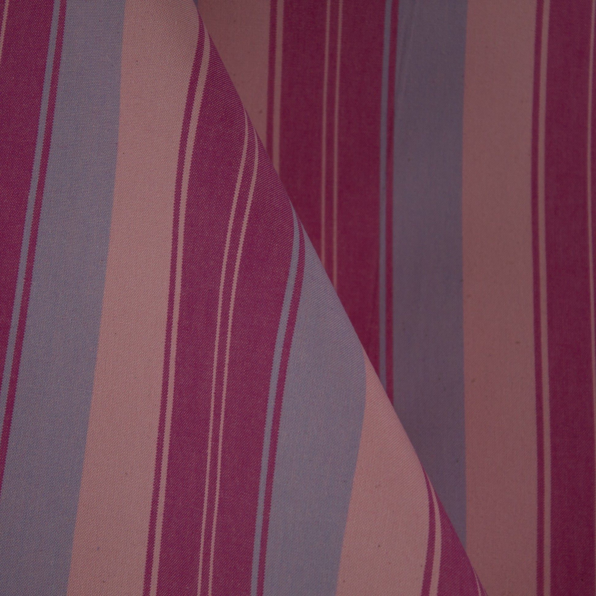 Tecido Para Sofá Algodão Colorê Pink/Lilás - Torre Tecidos