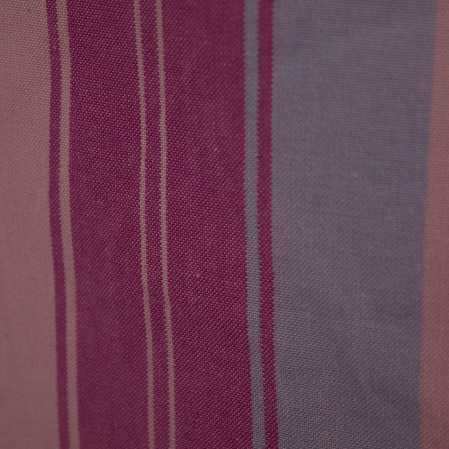 Tecido Para Sofá Algodão Colorê Pink/Lilás - Torre Tecidos