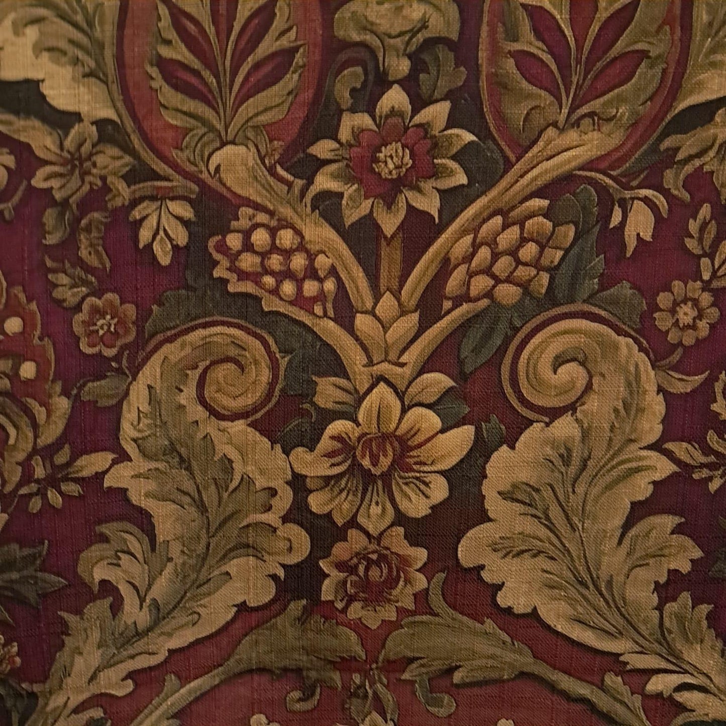 Tecido Para Sofá Linho Sintético Medalhão Marsala