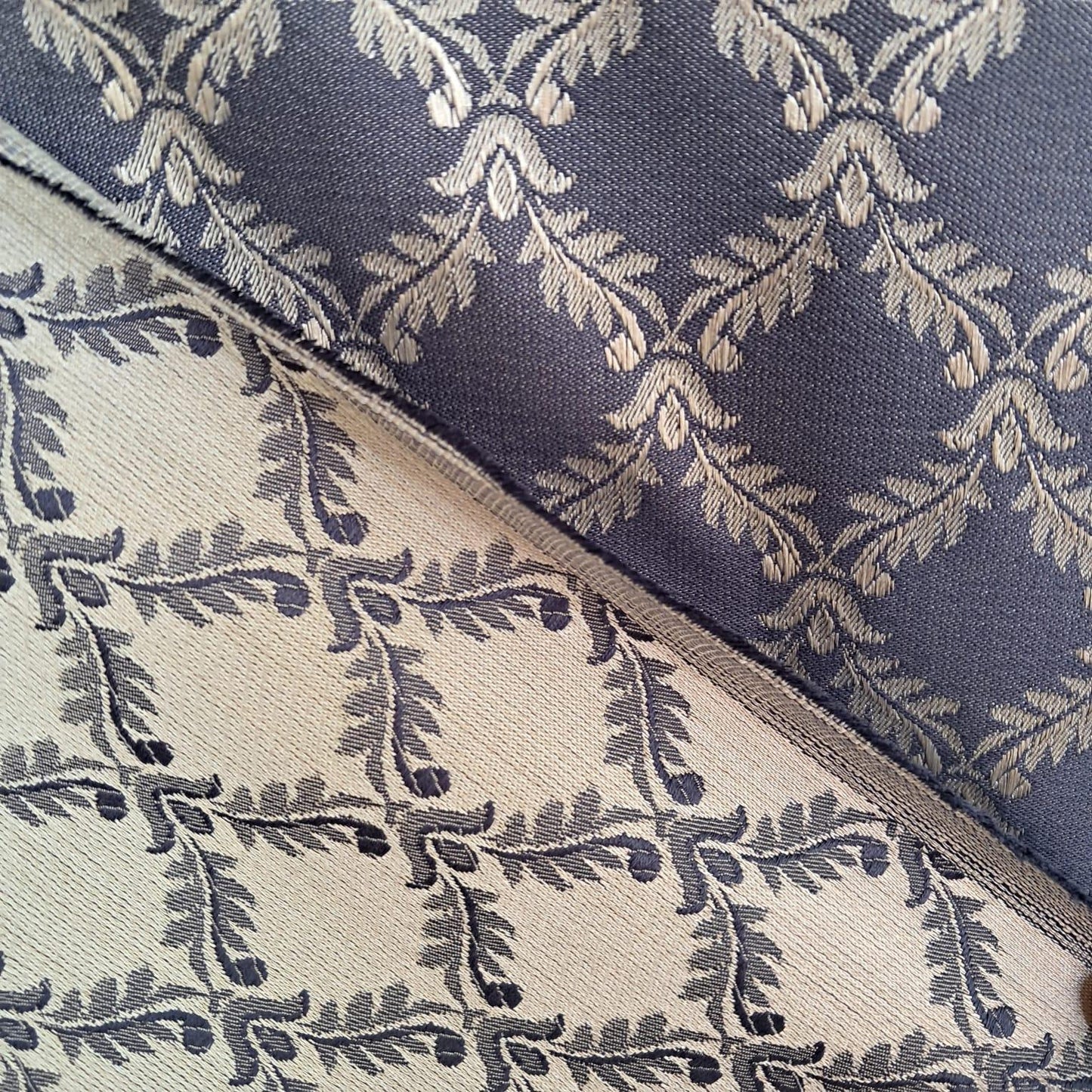 Tecido Para Sofá Chantung Bordado Azul