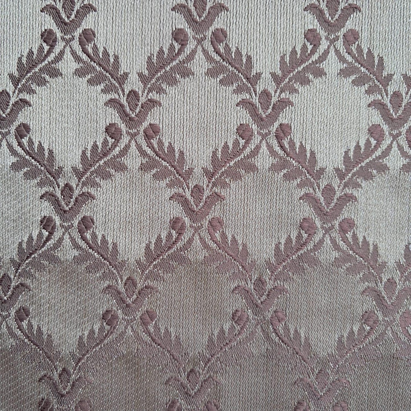 Tecido Para Sofá Chantung Bordado Rose