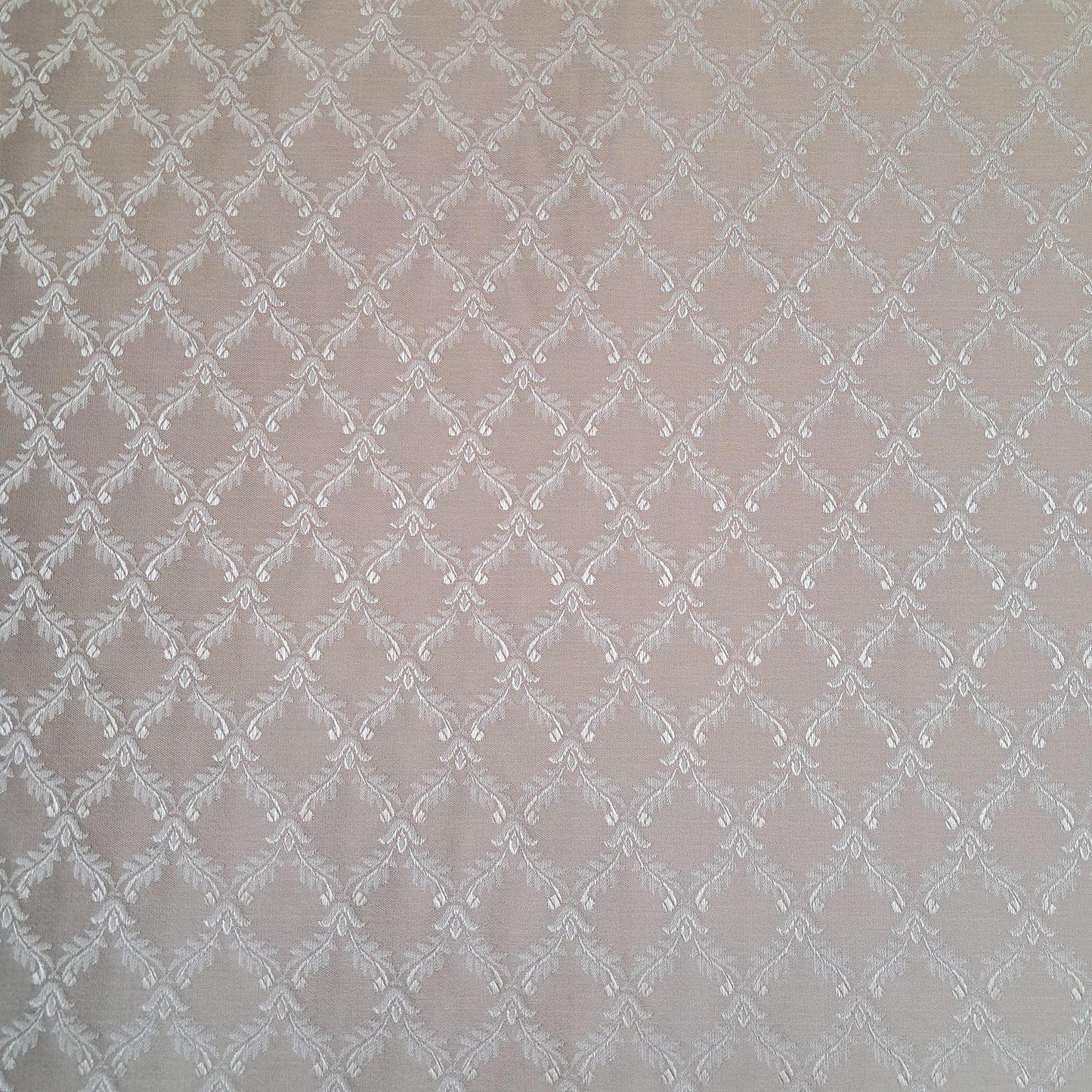 Tecido Para Sofá Chantung Bordado Bege