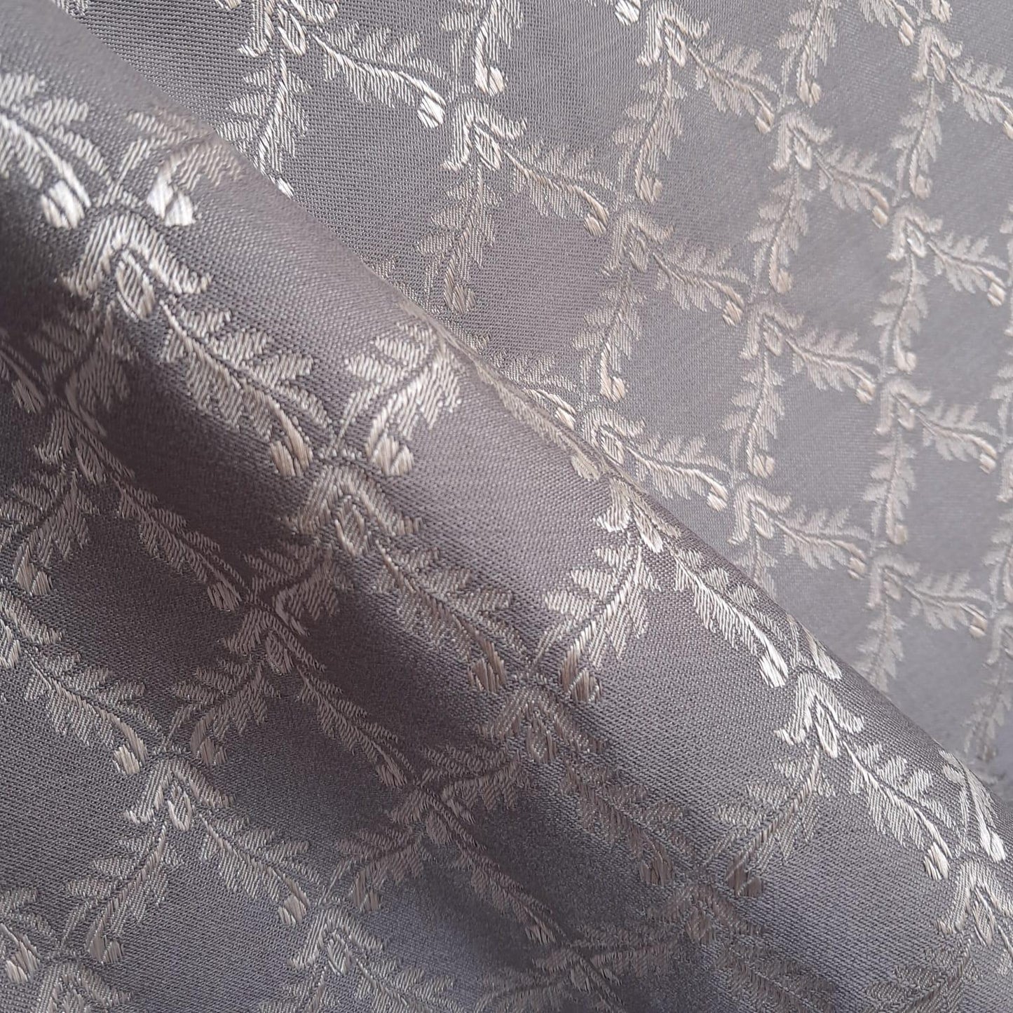 Tecido Para Sofá Chantung Bordado Prata