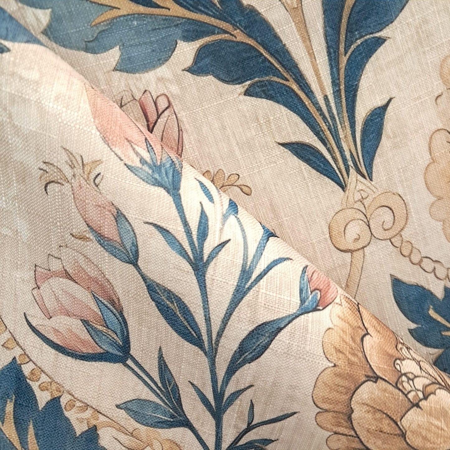 Tecido Para Sofá Linho Sintético Medalhão com Rosas